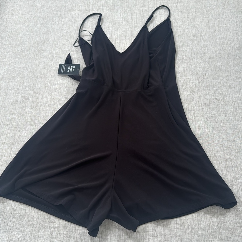 Express‎ Tie Waist Wrap Surplice Black Romper Shorts Playsuit Size Small NEW - Picture 9 of 12
